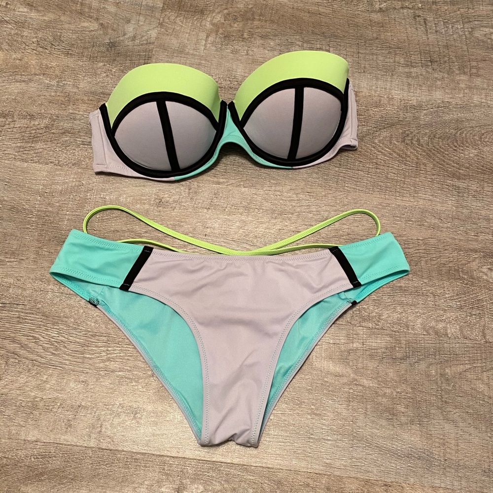 [PINK VS] Bikini Swim Suit